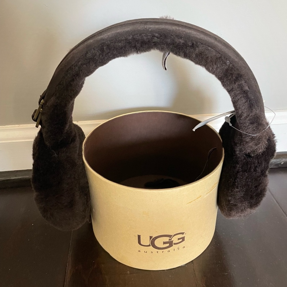 #uggheadwarmer #uggearmug #ugg #cybermonday #sale